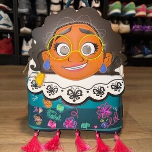 Loungefly Encanto Mirabel